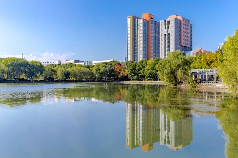 Dajiuhua Hotel (Mount Jiuhua)Over view