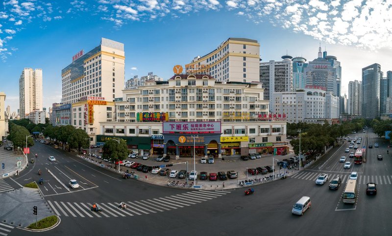 Yeste Hotel  Over view