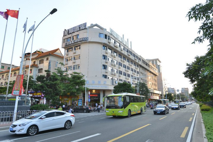 Star World Hotel (Zhongshan Lihe Plaza) Over view