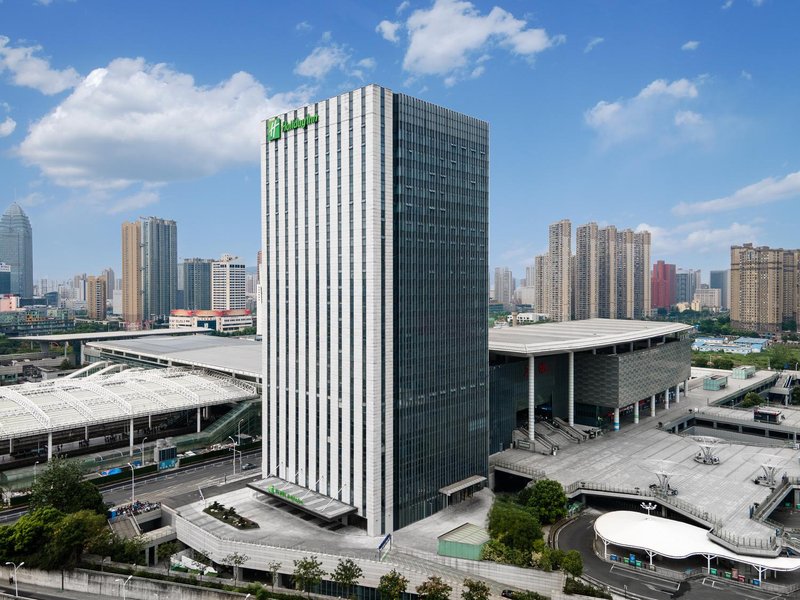 Holiday Inn Wuxi Central Station Over view