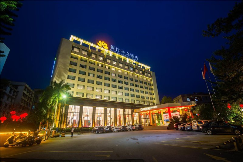 Hejiang Peninsula Hotel Over view