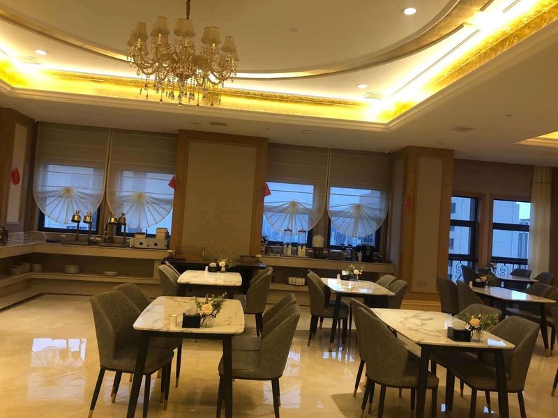 Vienna Hotel (Hanzhong High Speed Railway Station) Restaurant