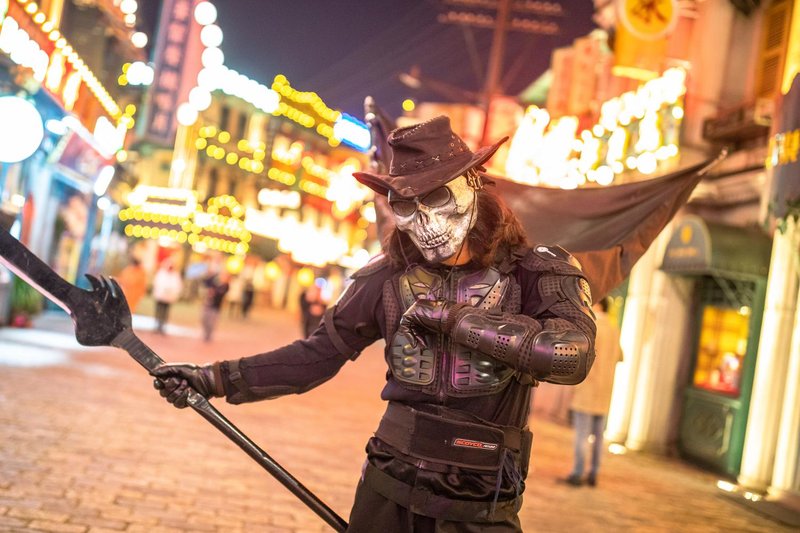 Lunar Hotel周边景点