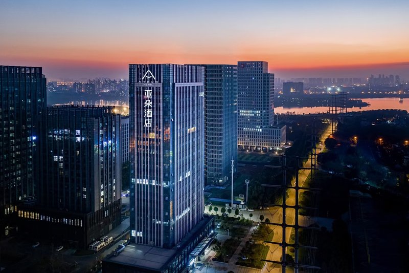 Atour Hotel Jinyin Lake Wuhan over view