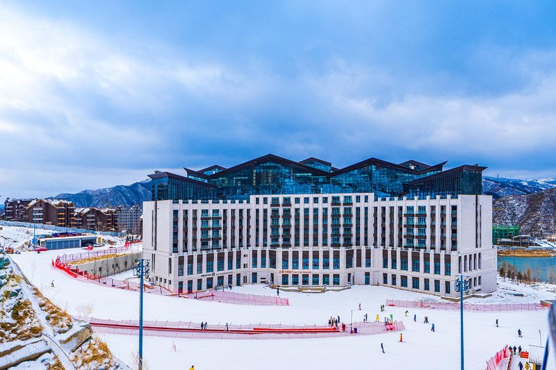 YUN-ZEN JINLING CUIYUNSHAN HOTEL CHONGLI Over view