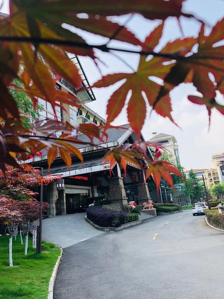 Sanjiang Forest Hot Spring Dumashi HotelOver view