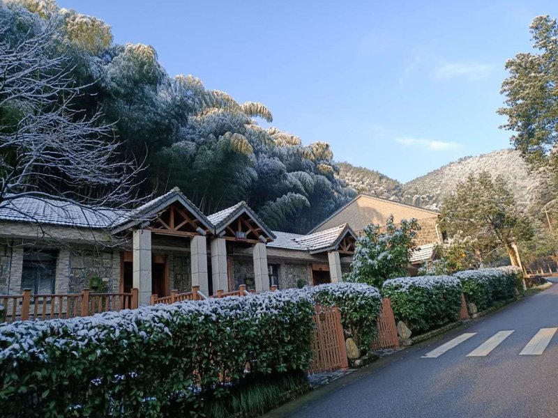 余姚香泉湾度假山庄