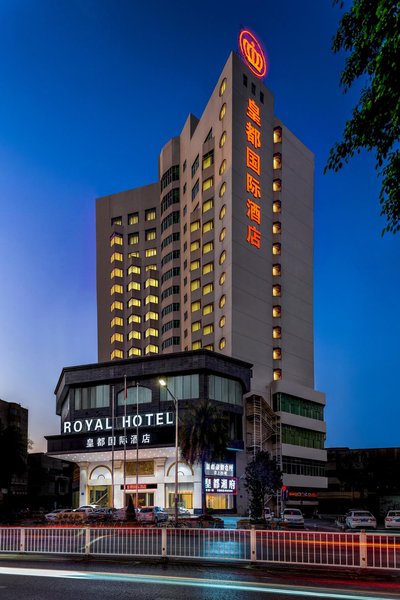 Oriental Plaza, Royal Capital International Hotel Over view