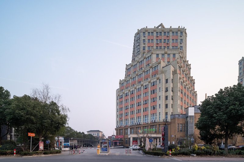 Manju Hotel (Suzhou Xinghuwan) Over view