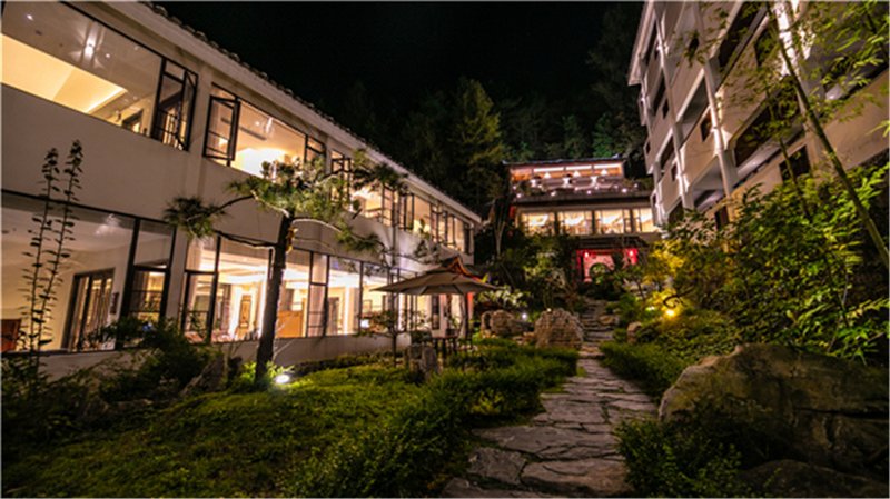 Snowy&Sunny HomestayOver view