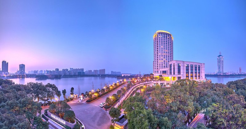 Grand New Century Kai Mei Hotel Over view