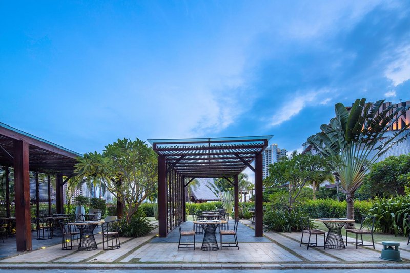 Mangrove Tree Resort World Sanya Bay (Palm Kingdom Hotel) Over view