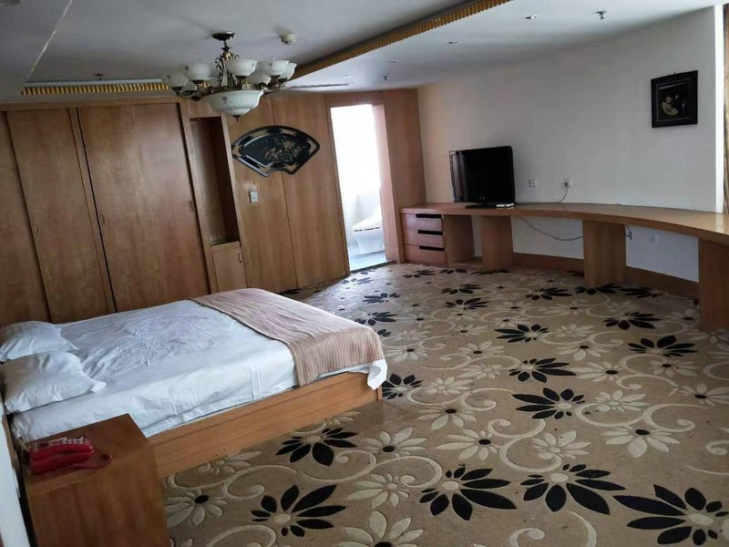 Junxi Hotel Guest Room