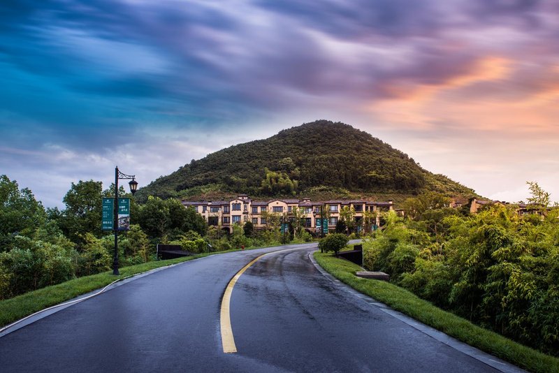 Muyin·Anji Golf Selected Parent-Child Holiday Landscape VillaOver view