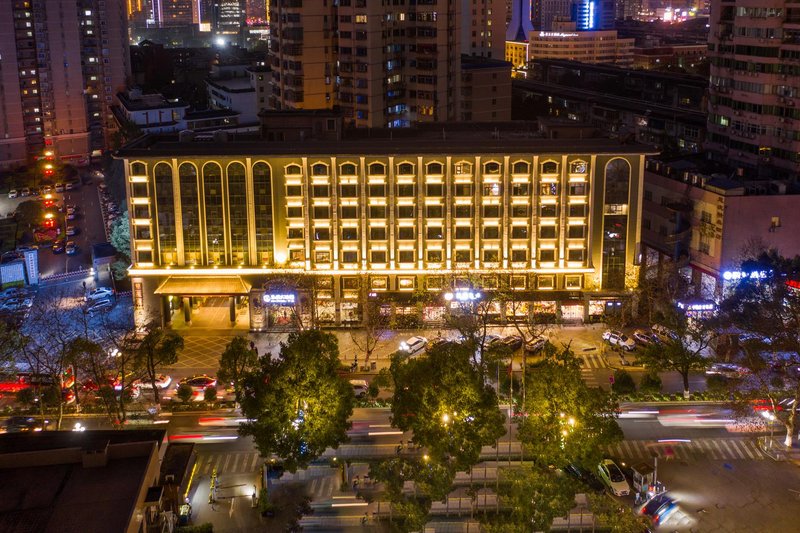 Huaruihe Hotel（Changsha Yingbin Crossroads subway station） Over view