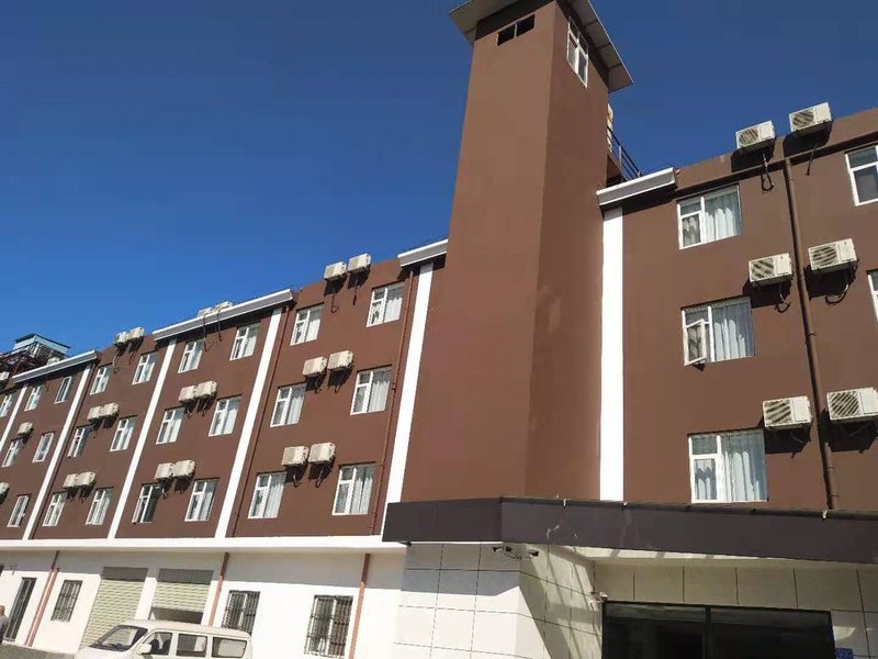 Yunshang Four Seasons Hotel (Longtan Park in Qujing City Center)Over view