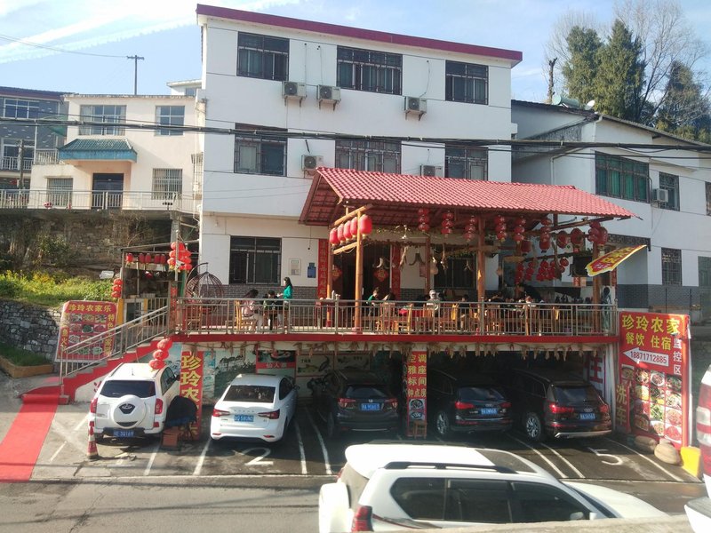 Zhenling Farmhouse Over view