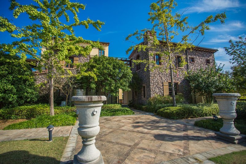 Qiandao Lake Suiyuan Holiday Villa Over view