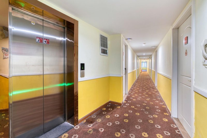 Home Inn HotelHotel public area