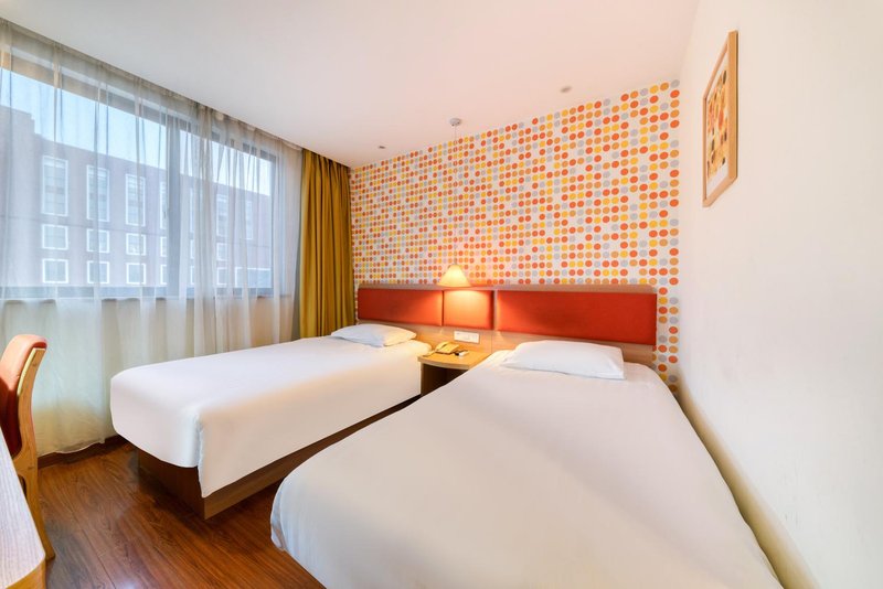 Home Inn HotelGuest Room