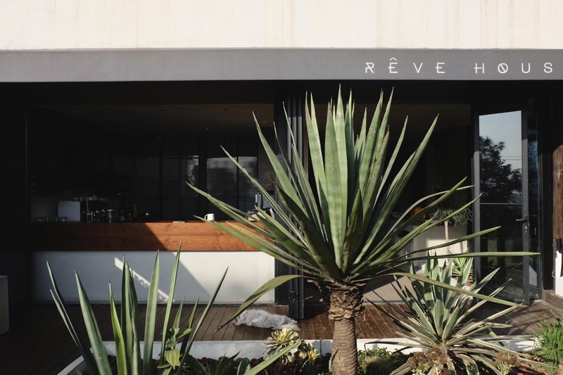 REVE HOUSE Over view