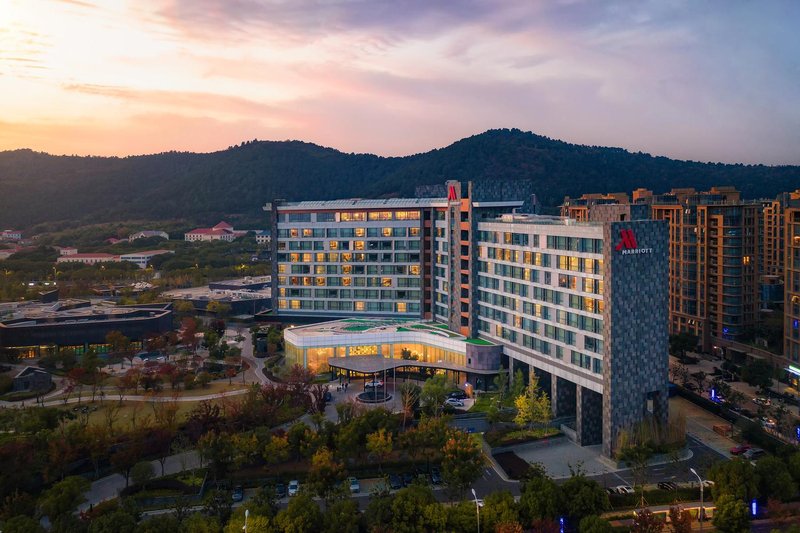 Suzhou Marriott Hotel Taihu Lake Over view