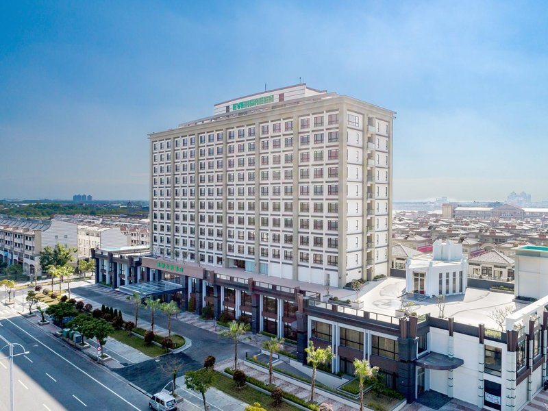 Chiayi Evergreen Palace Hotel Over view