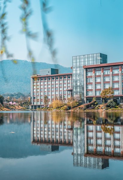 Le Meridien Emei Mountain Resort Over view