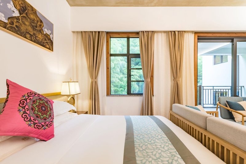 Anji hidden ridge boutiqueGuest Room