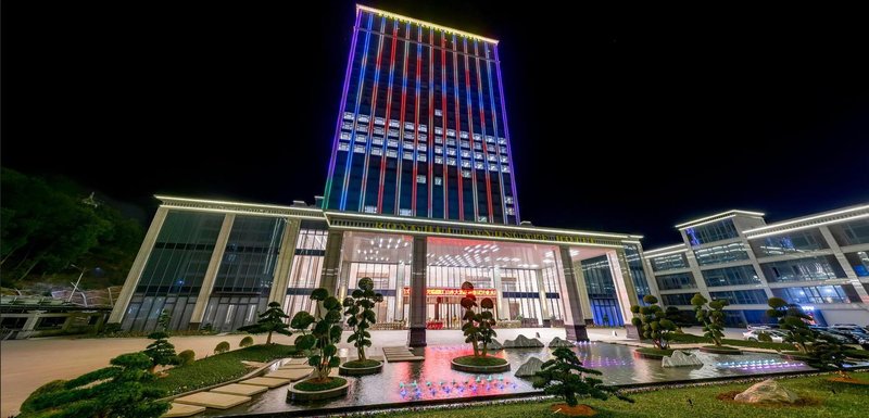 Fengxin Ronghui Landscape Hotel Over view