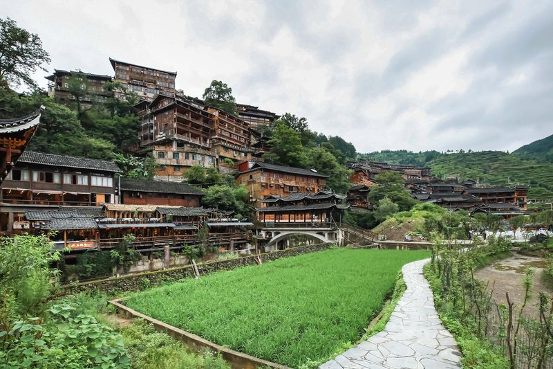 Yueshanlan Theme Hotel (Xijiang Flagship) Over view