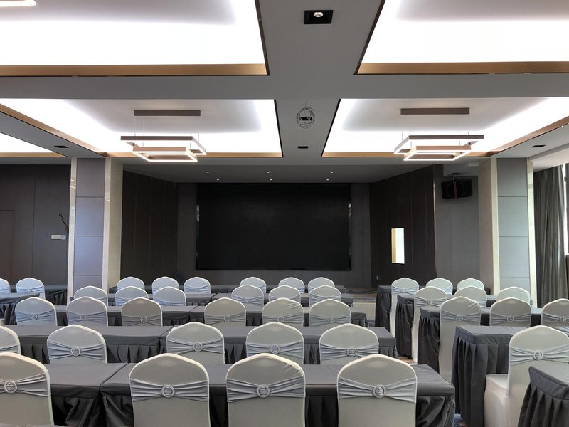 thankyhotelmeeting room