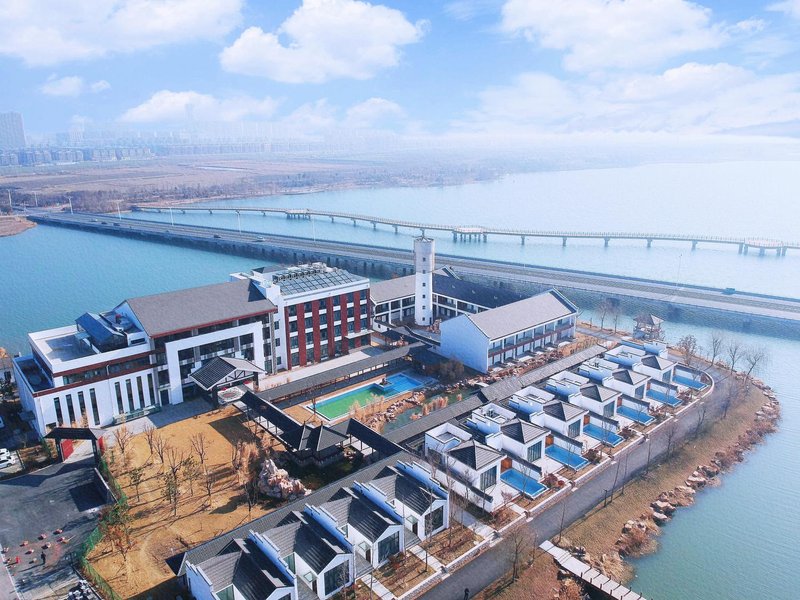 Jinsha Shuiyue Holiday Hotel Over view