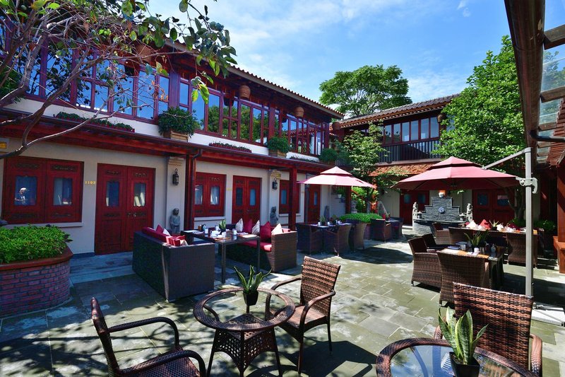 Jingshan Garden Hotel Over view