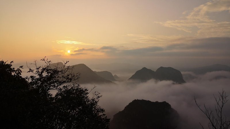 Tien Son周边景点