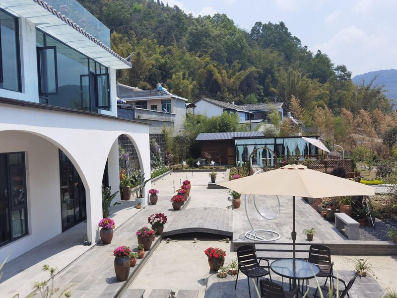 Floral · Suye Hot Spring Panoramic Inn (Tengchong Heshun Ancient Town Store) Over view