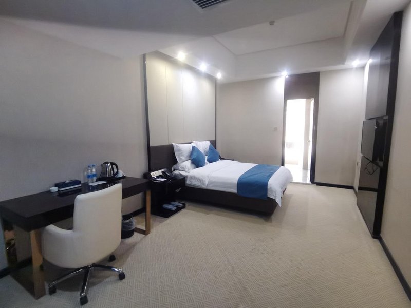 Chenyu Hotel Guest Room
