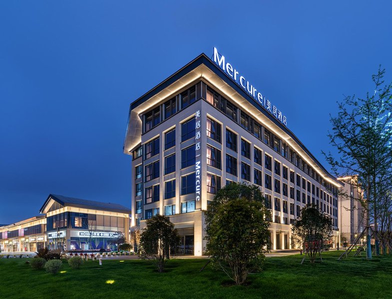 Mercure Hotel (Jingjiang Chenyangli Store) Over view