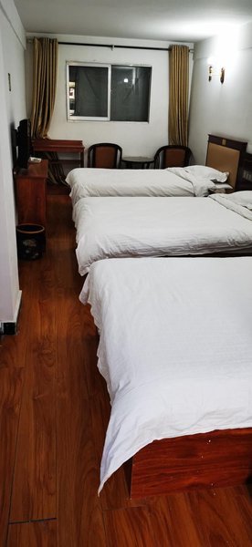 Tenghui Hotel Guest Room