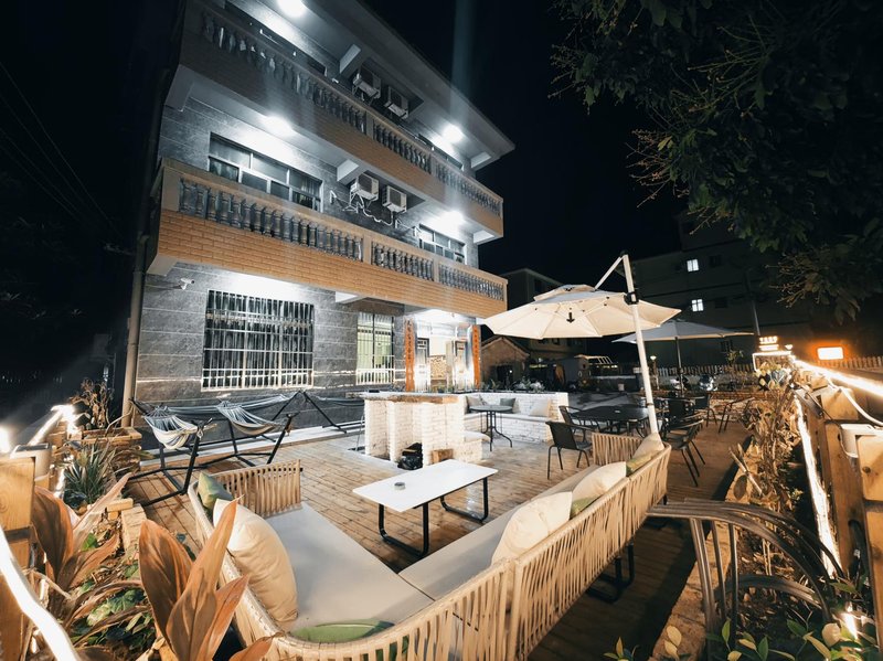 Pingfan Yishe Hostel (Weizhou Island) Over view