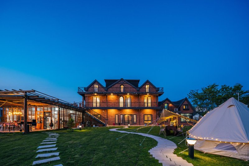 Shanghai Flower HomestayOver view