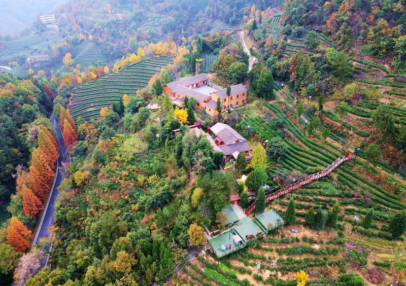 Qingyinyuelu Featured Inn Over view