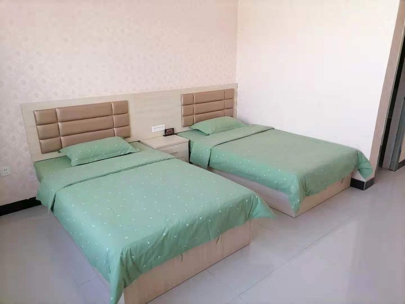 nongfushanzhuangGuest Room