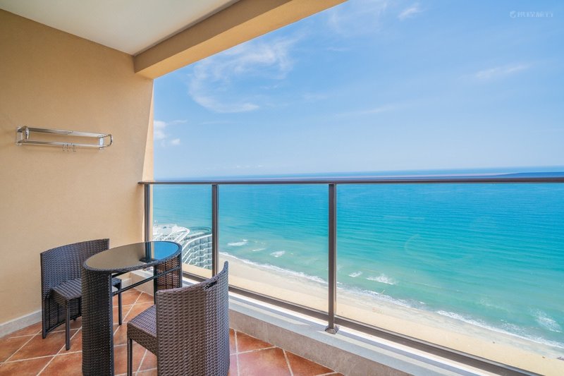 Yangjiang Zhapo Hailing Island poly Silver Beach The Resort Apartments Eiffel Over view