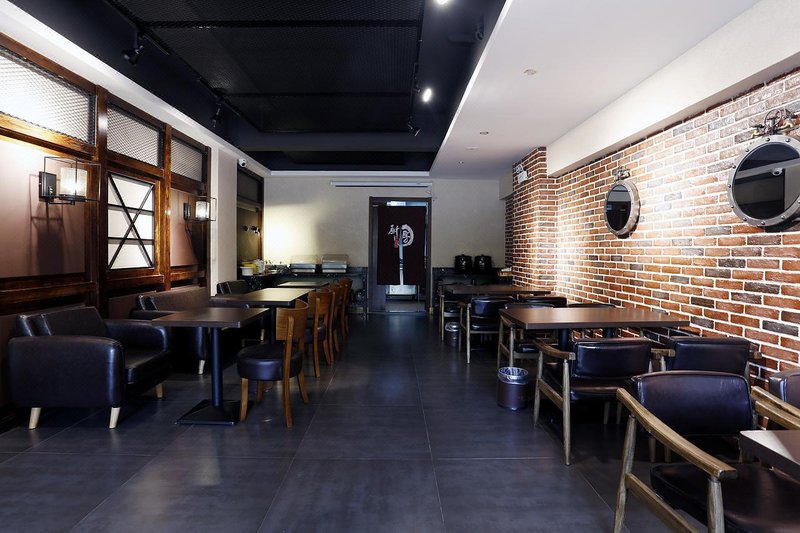 James Joyce Coffetel (Xining Railway Station Square) Restaurant